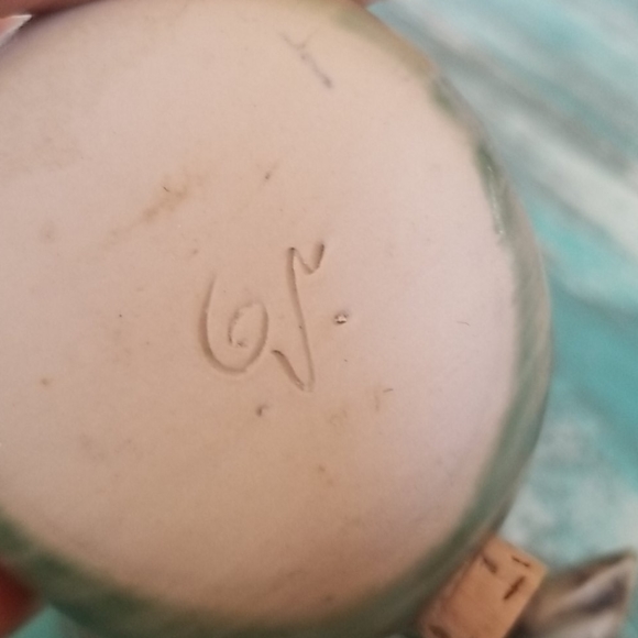 Pottery Fish Salt and Pepper - Picture 4 of 5